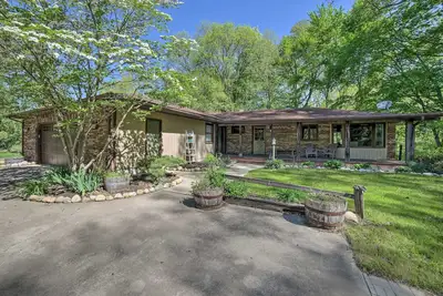 Image de Serene Home with Fire pit, Gas Grill, Wifi & Close to Beach