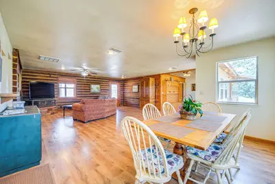 Image de Riverfront Brady Retreat on 25 Acres!