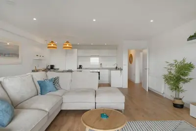 Image de Modern Apartment, Balcony w/ Sea Views & Parking