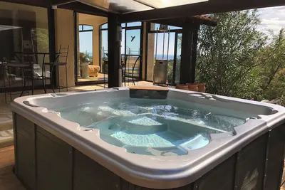 Image de Appartement vue sur mer avec jacuzzi