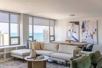 Image de Luxury Designer Penthouse 3804 | Pool | Gold Coast