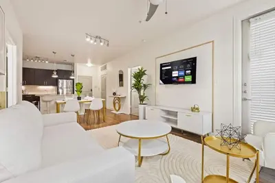 Image de Modern 2b2b Near The Star, Toyota Hq, Legacy West