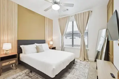 Image de Stylish Frisco 2br Retreat Close to Shopping & Corporate Hubs