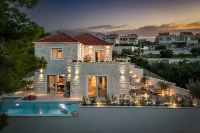 Image de Superbe maison de 4 chambres à Brac