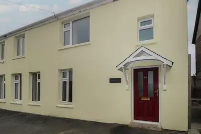 Image de The Old Post Office, pet friendly, with hot tub in Letterston