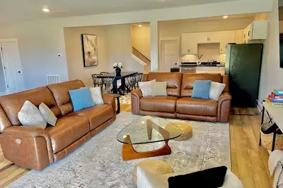 Image de Walkout Basement Retreat