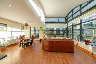 Image de Panoramic Two-bedroom Penthouse