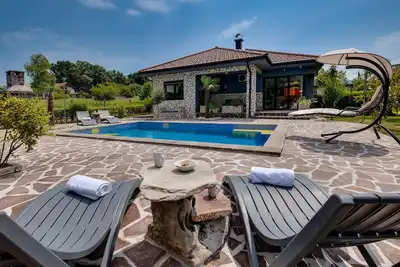 Image de Superbe maison Ă Igrisce avec WiFi