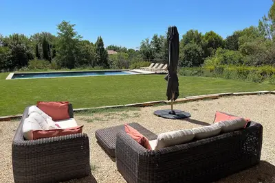 Image de Maison neuve proche village, 250 m2 sur 3000 m2, 4 chambres et 4 salles d'eau