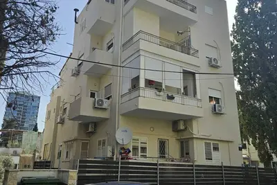 Image de Spacious 7-bedroom apartment in nice Haifa with WiFi, Ac