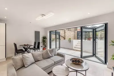 Image de Entire Garden Flat with Parking - Portobello Road