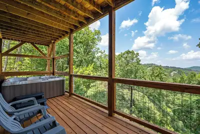 Image de Brand New Cabin! Hot Tub Views | Close to Park