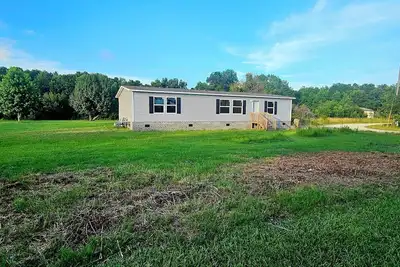 Image de Affordable Topsail Island Getaway, Sleeps 8 & Only 7 minute drive to the Ocean!