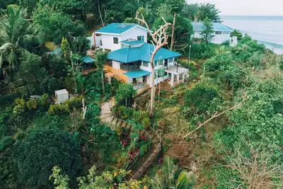 Image de Soul Shine Beach House, entire house 3 bedrooms total with sapcious living areas