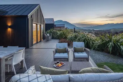 Image de 5 Bedroom Villa with Mountain Views