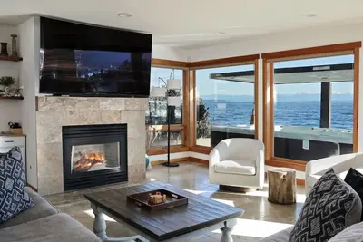 Image de Beachfront I Pool & Hot Tub I Dogs Ok I King Bed