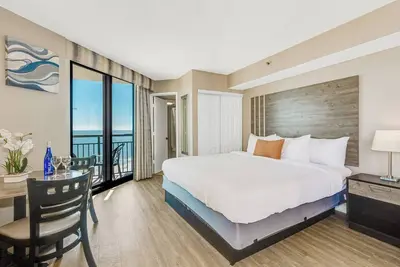 Image de Winter Rates! Beach Getaway Oceanfront/ Dogs Ok!