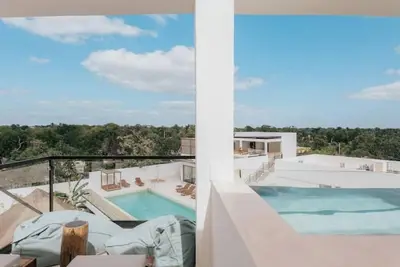 Image de Exquisite Penthouse Oasis w pvt Pool & Rooftop