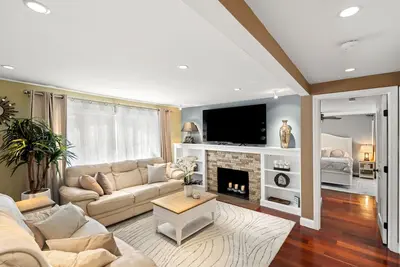 Image de Home Perfect for Families w\/Rail Access to Boston and Close to Salem