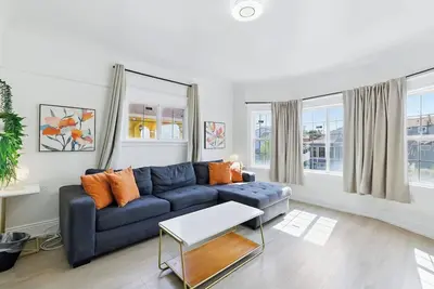 Image de Spacious 4br Retreat w/ Large Living Rm & Kitchen