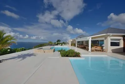 Image de Dream in Blue (5 bedrooms) - Villa with panoramic views and two pools, Happy Bay, St. Martin