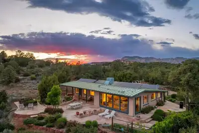 Image de Juniper Ranch Main House - Private, Central, Views