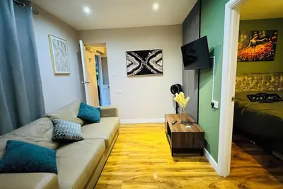 Image de Entire Apartment With Garden And Parking Greater London 10 Minutes To Wimbledon