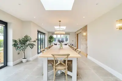 Image de Newely Renovated Stunning Farmhouse with Hot Tub