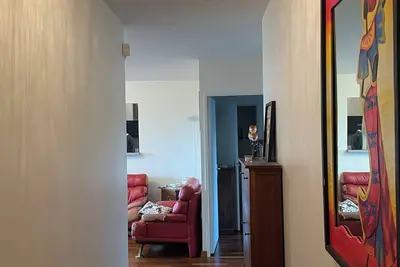 Image de beau appartement très calme dans résidence et quartier très calme