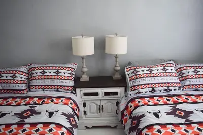 Image de Comfortable, clean 2-bedroom house with WiFi in Cokeville. Come stay with us!