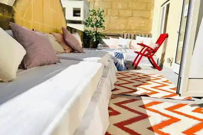 Image de ☆☆Beautiful 4-bedroom house near the beach in Sliema☆☆