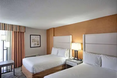 Two Family Ready Room | Free Breakfast and Parking | Free Airport Shuttle