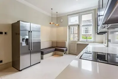 Image de Stunning 5-bed apartment in King's Road