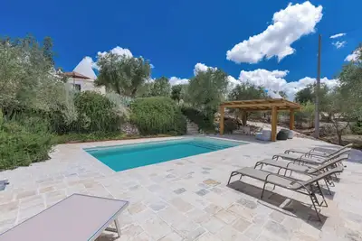 Image de Trullo Lui di Borgo Paoli by BarbarHouse