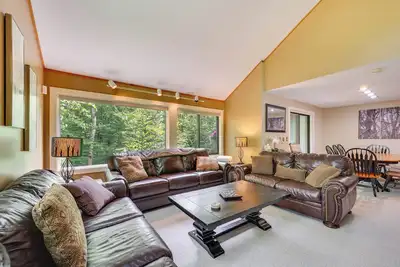 Image de 1 Mi to Loon Mountain: Lincoln Haven w/ Balcony