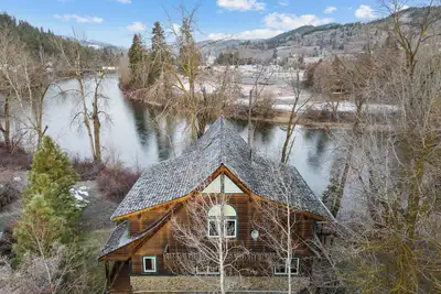 Image de Generous accommodation on the Wenatchee River
