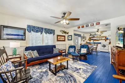 Image de Historic * Walkable * Downtown * Boat Parking * Fire Pit