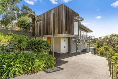 Image de 32 Arthurs ave · The Eagles Nest!