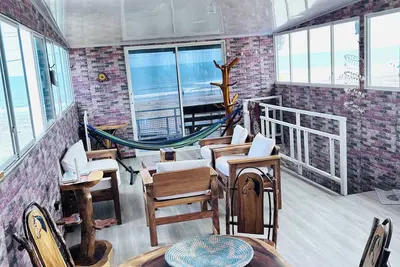 Image de Beautiful ocean view house, garage, Ac, laundry, fully equipped, dog friendly 🐕