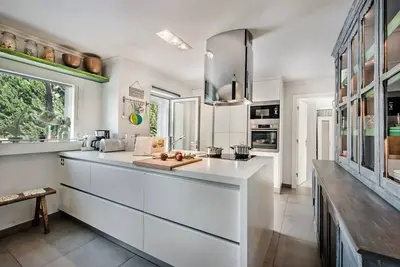 Image de Seabreeze - Beautiful villa near beach