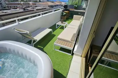 Image de Le Duplex, 90 m2  appartement luxueux a 5 min des plages de Juan les pins