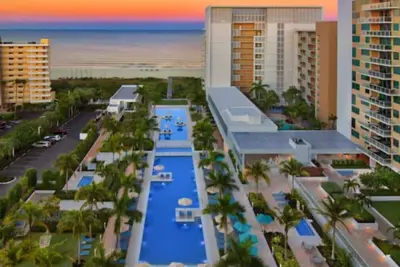 Image de This Week. . 12-19•12-22! Marco Island Crystal Shores 2 Br villa. Discounted! ! !