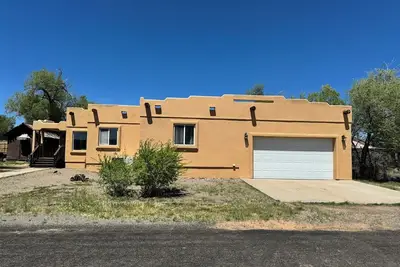 Image de Charming 3-bedroom house a short walk to Historic Downtown Seligman with Ac