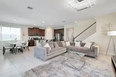 Image de Incredible Resort 4 bed Pool/Spa Home, Minutes From Disney Parks