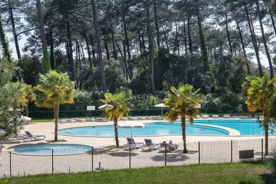 Image de Maison confortable  | 1. 5 km de la mer | Piscine