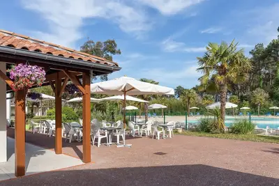 Image de Maison confortable  | 1. 5 km de la mer | Pisc