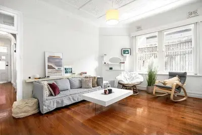 Image de Generous one-bedroom apartment 10 mins walk to the famous Bondi Beach!