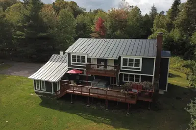 Image de Bigelow Chalet at Killington: 8br/4. 5 Ba Pet Friendly Home w/ Hot Tub, Fireplace.