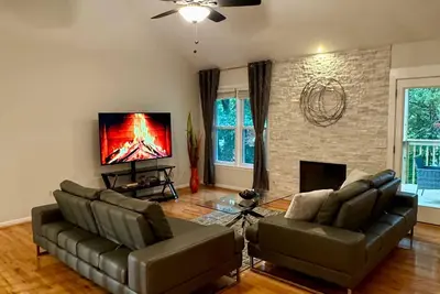 Image de Modern  Spacious Retreat  near Braves stadium