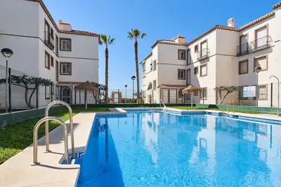 Image de Appartement 'Plage et Piscine Laguna Beach A113' avec vue mer, piscine partagée et Wi-Fi